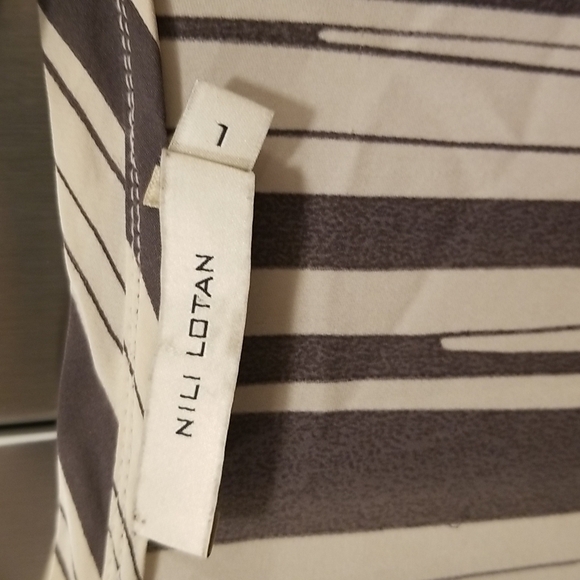 💕NILI LOTAN💕 100% Silk Striped Tunic Dress ~ Neutral Grey & Off-White Large - Picture 9 of 10